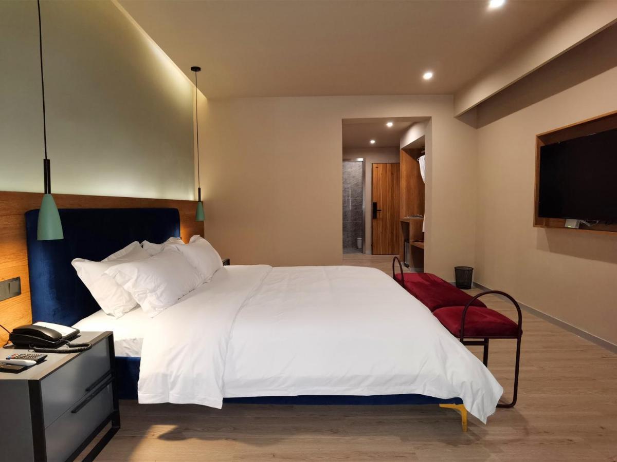C3 Hotels Yangzhou Buitenkant foto