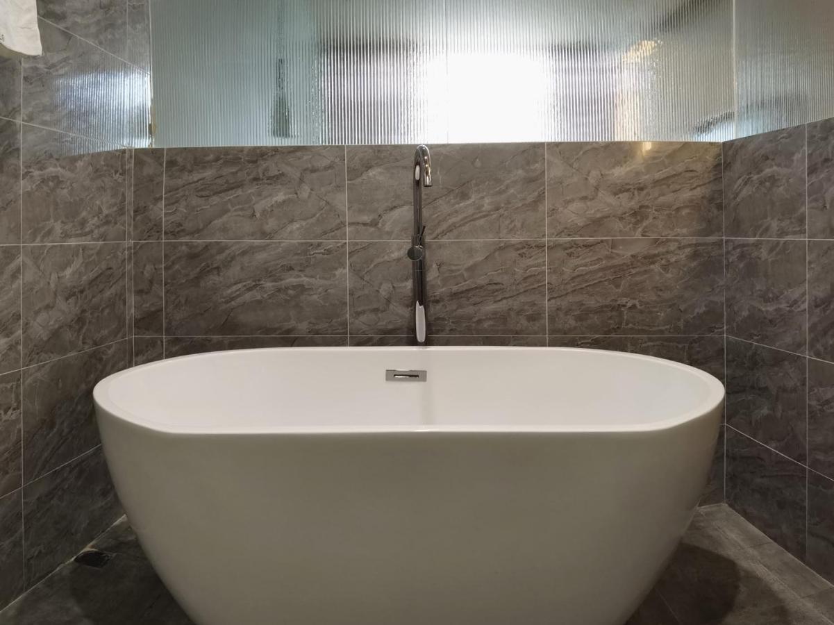 C3 Hotels Yangzhou Buitenkant foto