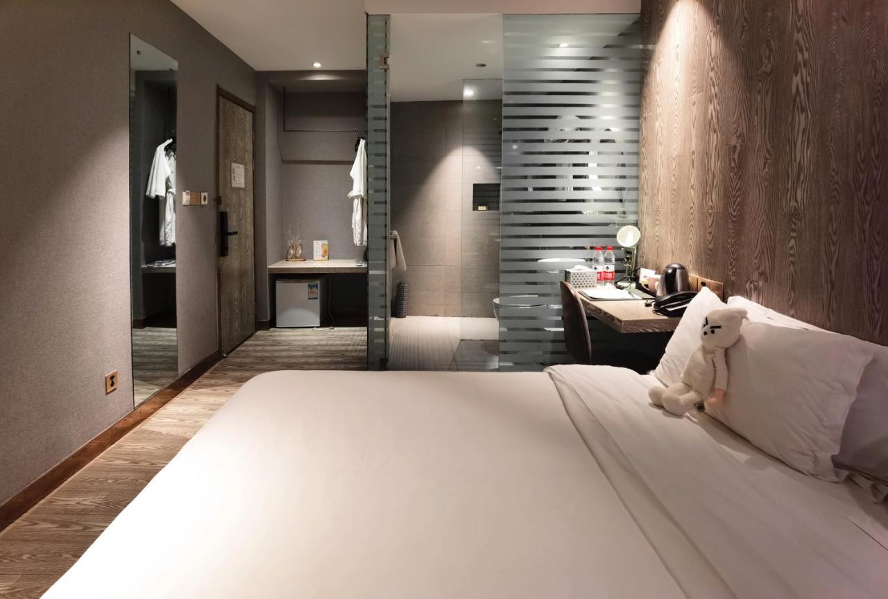 C3 Hotels Yangzhou Buitenkant foto
